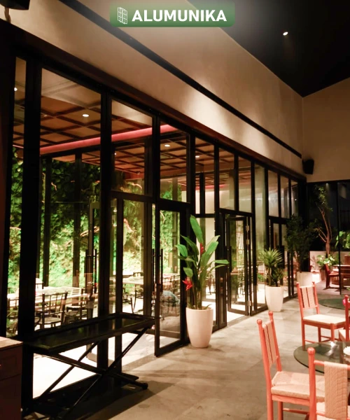 Pintu sliding resto solo